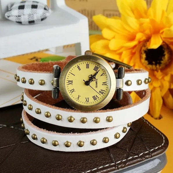 Retro Rivet Leather Watch – Stylish Hand Chain Bracelet Watch for Women